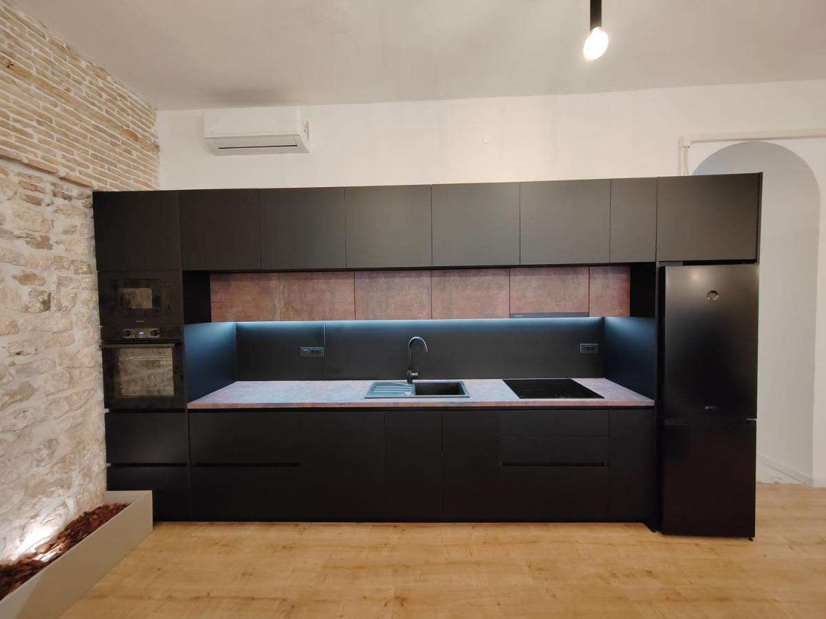 זאדאר Town Square Apartment מראה חיצוני תמונה