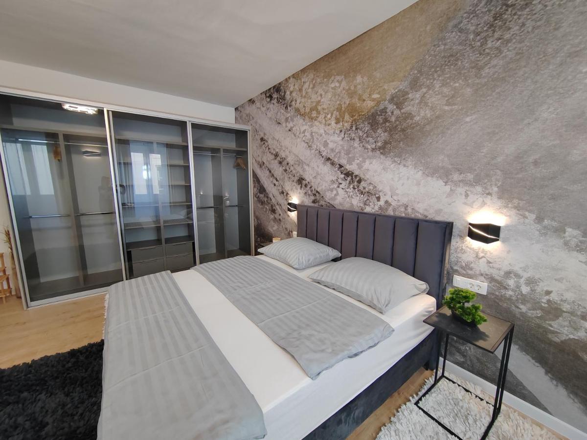 זאדאר Town Square Apartment מראה חיצוני תמונה